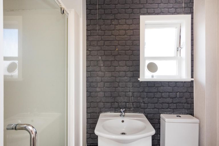 Photo of property in 125 Heretaunga Street, Palmerston North, 4414