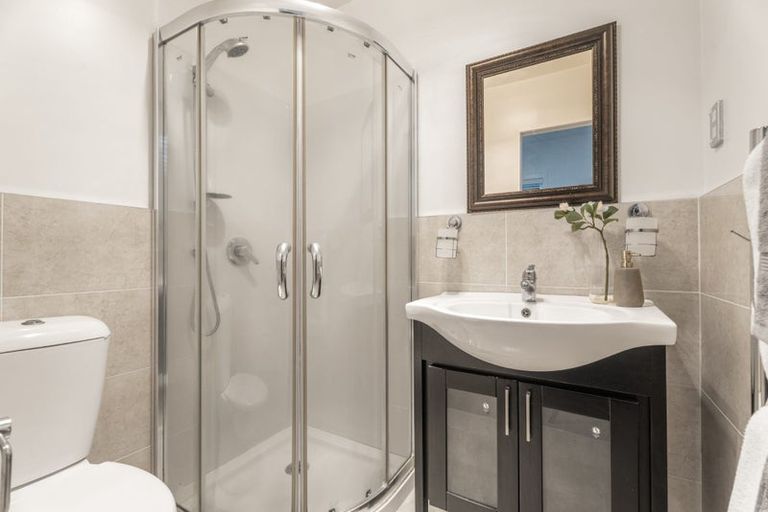 Photo of property in 90 Sandspit Road, Shelly Park, Auckland, 2014