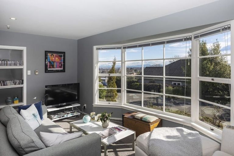 Photo of property in 2/35a Hackthorne Road, Cashmere, Christchurch, 8022