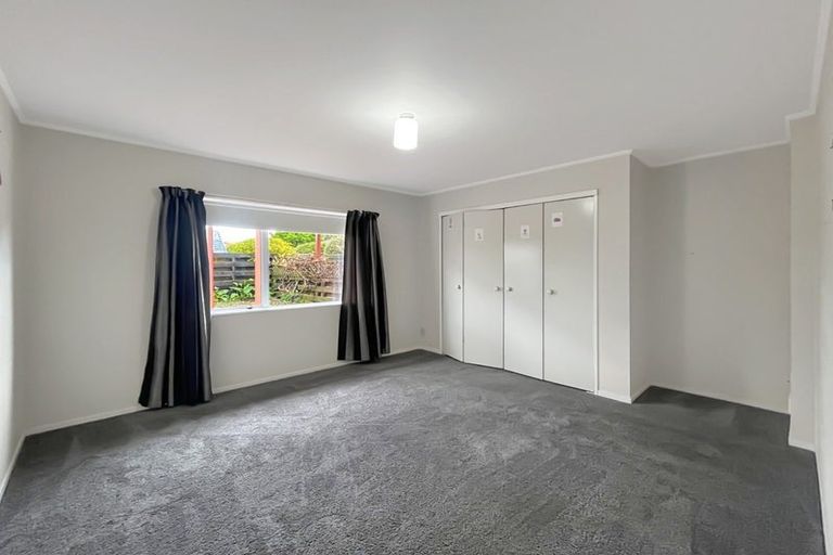 Photo of property in 15 Peppertree Glade, Kelvin Grove, Palmerston North, 4414