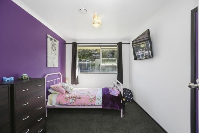 Photo of property in 7 Oawai Place, Marfell, New Plymouth, 4310