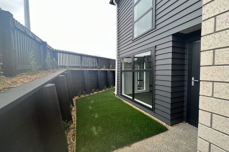 Photo of property in 1/1 North Ridge Drive, Rototuna North, Hamilton, 3281