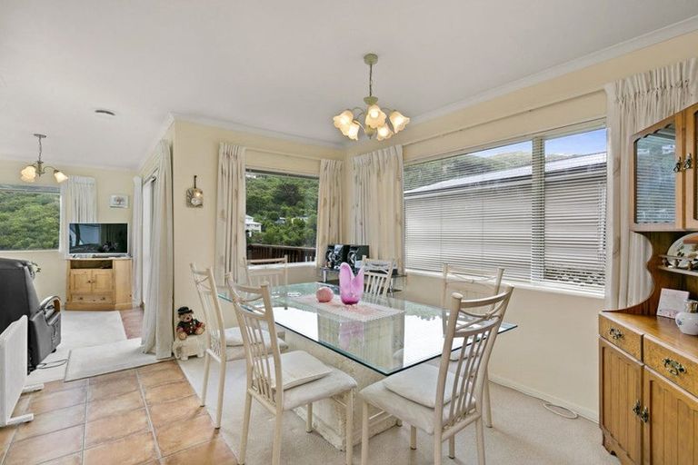 Photo of property in 102a Parkvale Road, Karori, Wellington, 6012