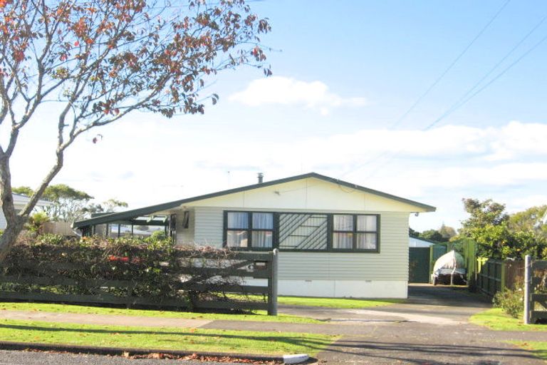 Photo of property in 90 Friedlanders Road, Manurewa, Auckland, 2102