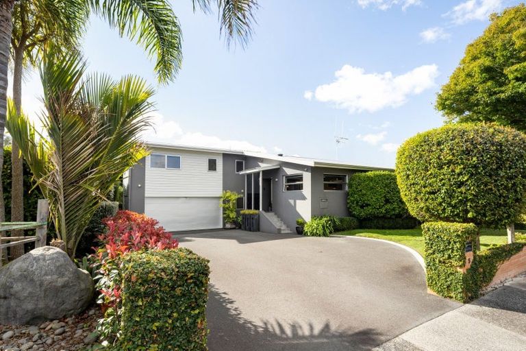 Photo of property in 5 Marnane Terrace, St Andrews, Hamilton, 3200