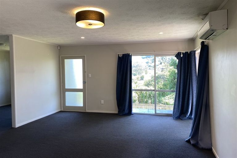 Photo of property in 13 Adam Sunde Place, Glen Eden, Auckland, 0602