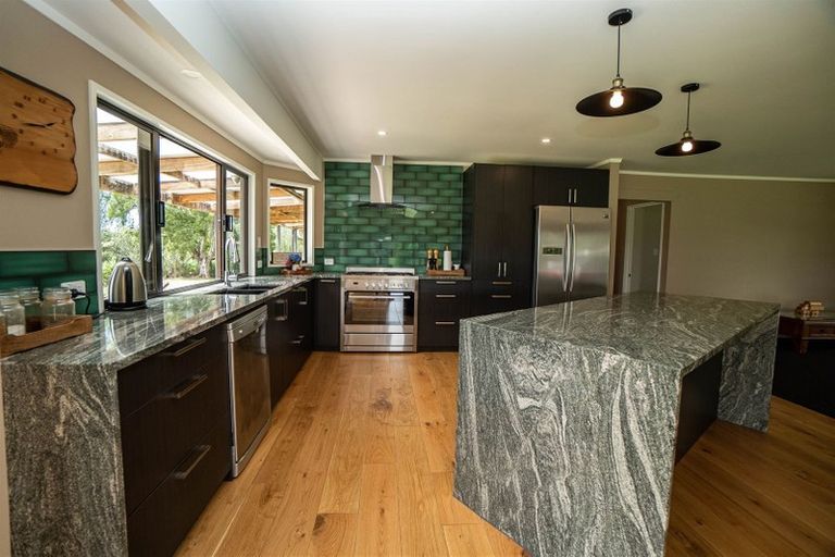 Photo of property in 119 Saint Marys Road, Waipu, 0582