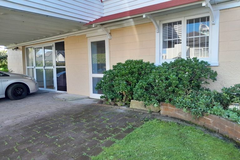 Photo of property in 17 The Terrace, Takapuna, Auckland, 0622