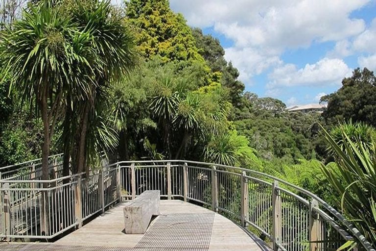 Photo of property in The Grand Apartments, 2b/4 Kell Drive, Albany, Auckland, 0632