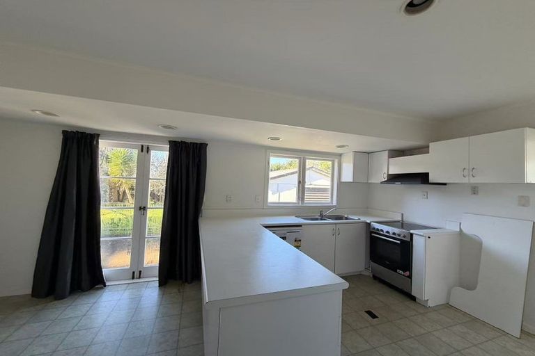 Photo of property in 26 Awatere Street, Clover Park, Auckland, 2023