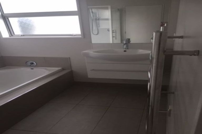 Photo of property in 28 Hakatere Road, Pegasus, 7612