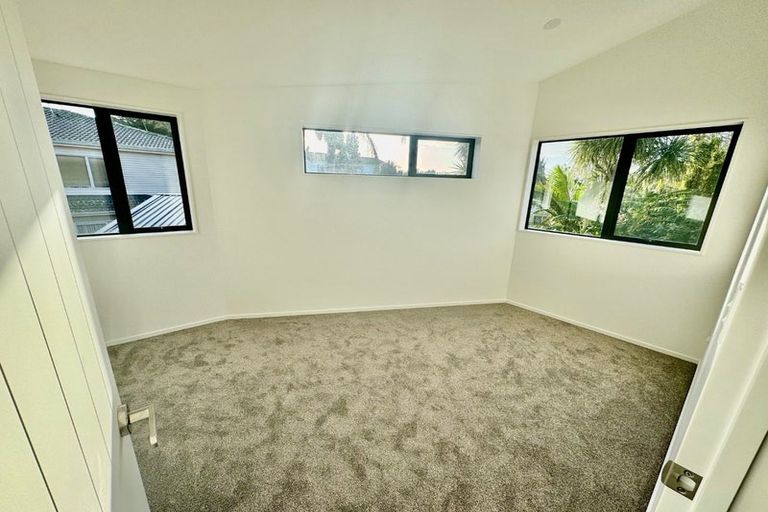Photo of property in 11/15 Oakland Avenue, Papatoetoe, Auckland, 2025