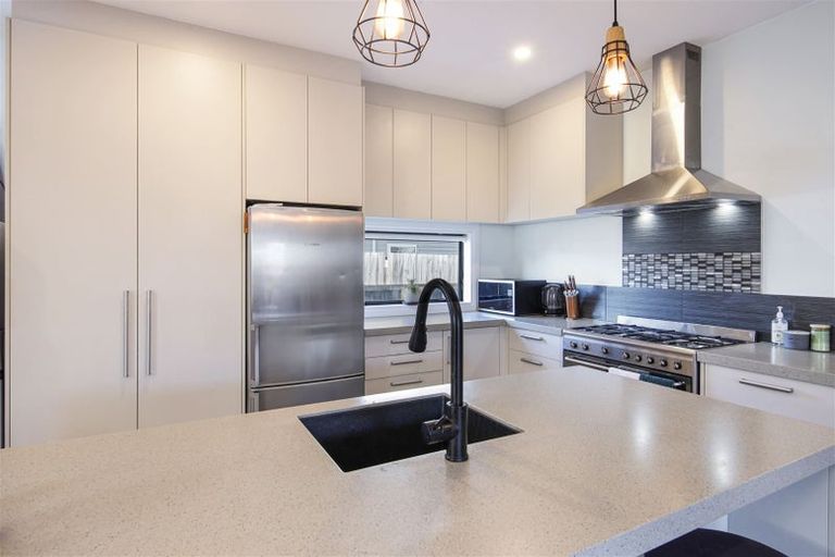 Photo of property in 1/96 Condell Avenue, Papanui, Christchurch, 8053