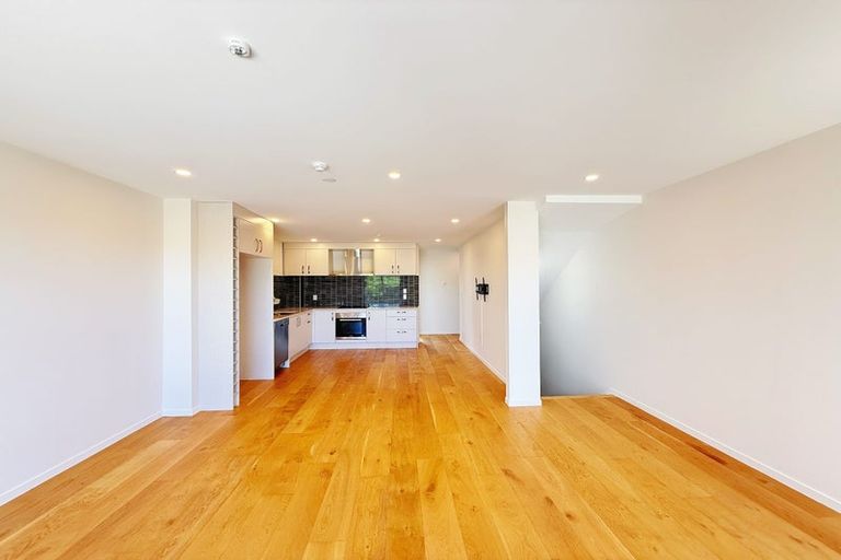 Photo of property in 10 Peony Mews, Oteha, Auckland, 0632
