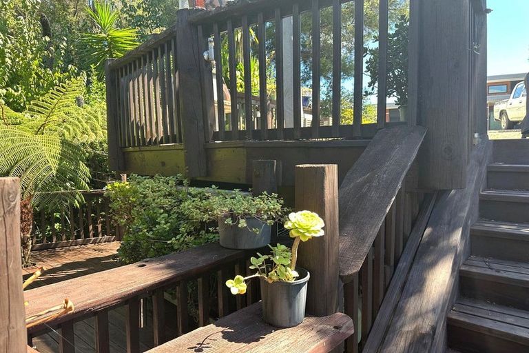 Photo of property in 10 Ward Drive, Opua, 0200