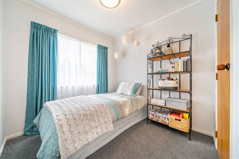 Photo of property in 89 Field Street, Silverstream, Upper Hutt, 5019