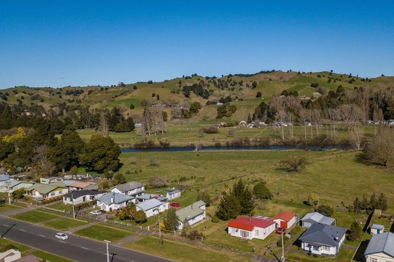 Photo of property in 65 Taupo Road, Taumarunui, 3920