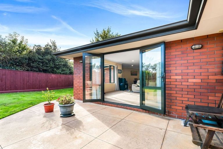 Photo of property in 8 Thornaby Close, Burnside, Christchurch, 8053