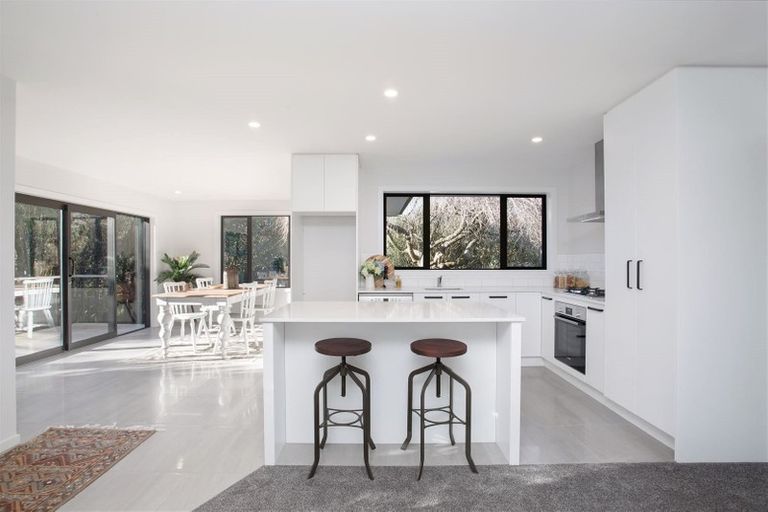 Photo of property in 8 Mcfaddens Road, St Albans, Christchurch, 8052