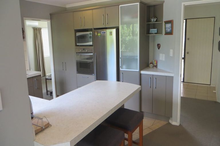 Photo of property in 40 Leafield Crescent, Henderson, Auckland, 0612