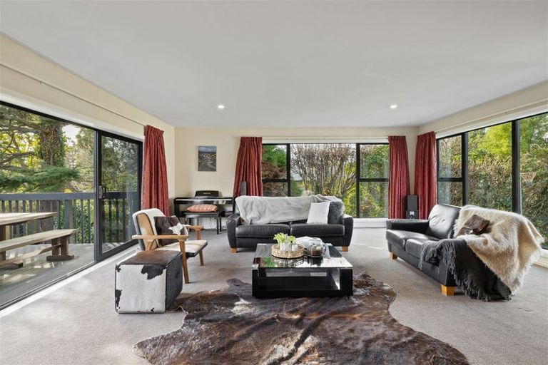 Photo of property in 422 Cashmere Road, Westmorland, Christchurch, 8025