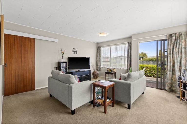 Photo of property in 1/5 Somerset Place, Taradale, Napier, 4112