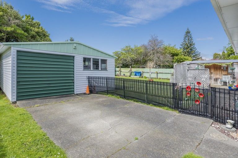 Photo of property in 3 Engles Road, Shannon, 4821