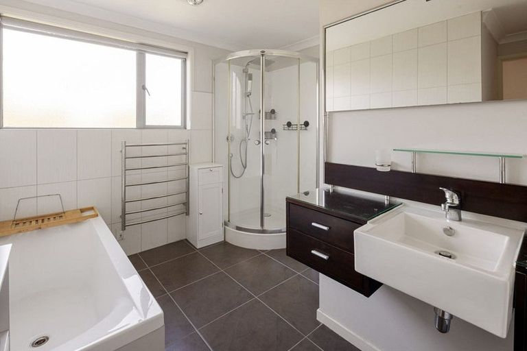 Photo of property in 40a Clare Street, Cambridge, 3434