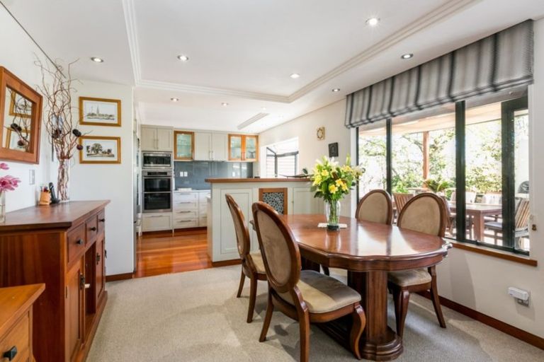 Photo of property in 32 Miller Road, Havelock North, 4130