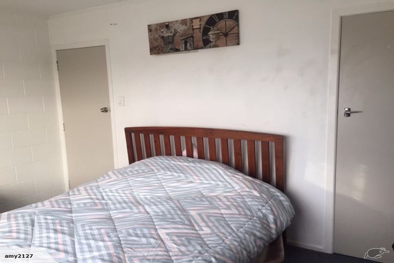 Photo of property in 135a Avalon Drive, Nawton, Hamilton, 3200