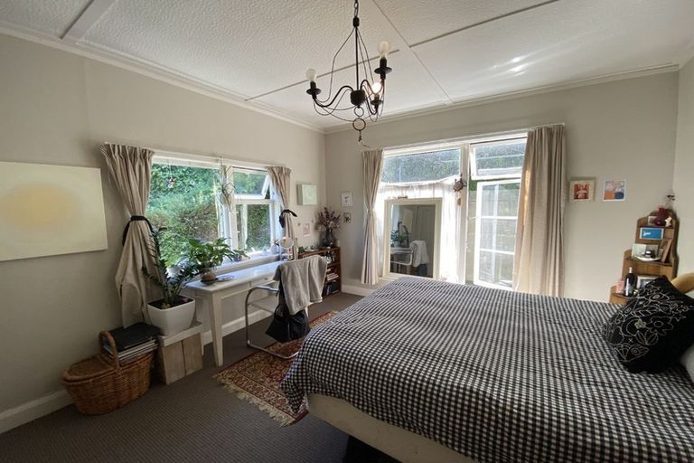 Photo of property in 49 Pembroke Road, Northland, Wellington, 6012