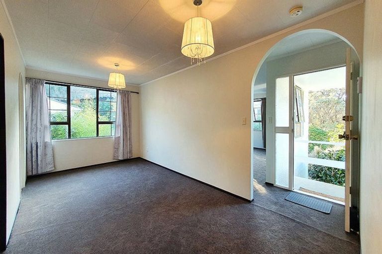 Photo of property in 53 Hathaway Avenue, Karori, Wellington, 6012