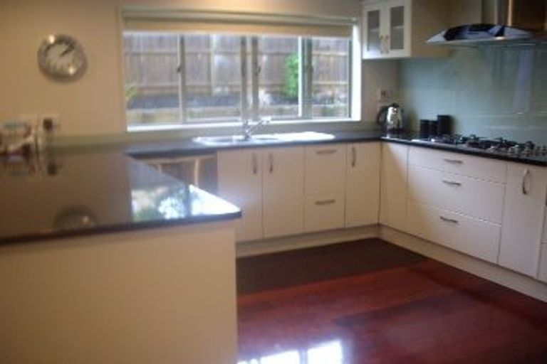 Photo of property in 6 Oak Bark Drive, Schnapper Rock, Auckland, 0632