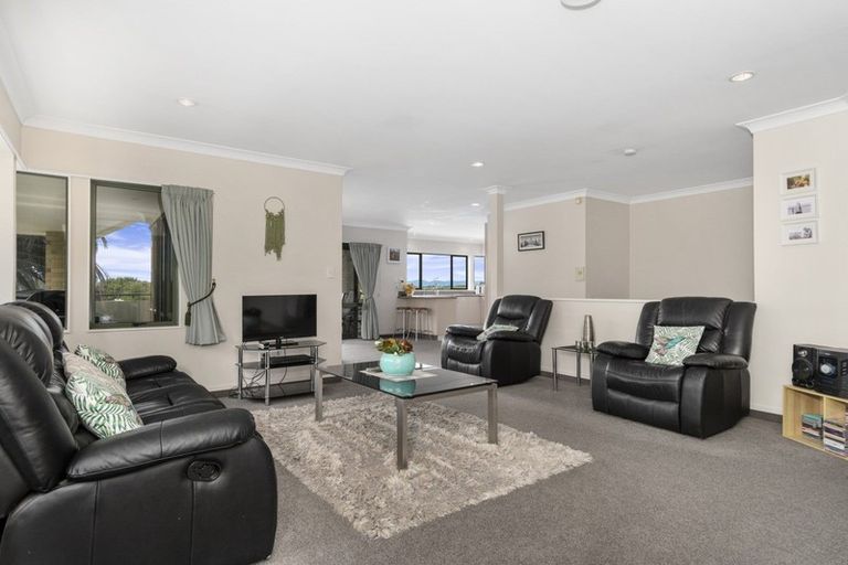 Photo of property in 19 Owen Place, Omokoroa, 3114