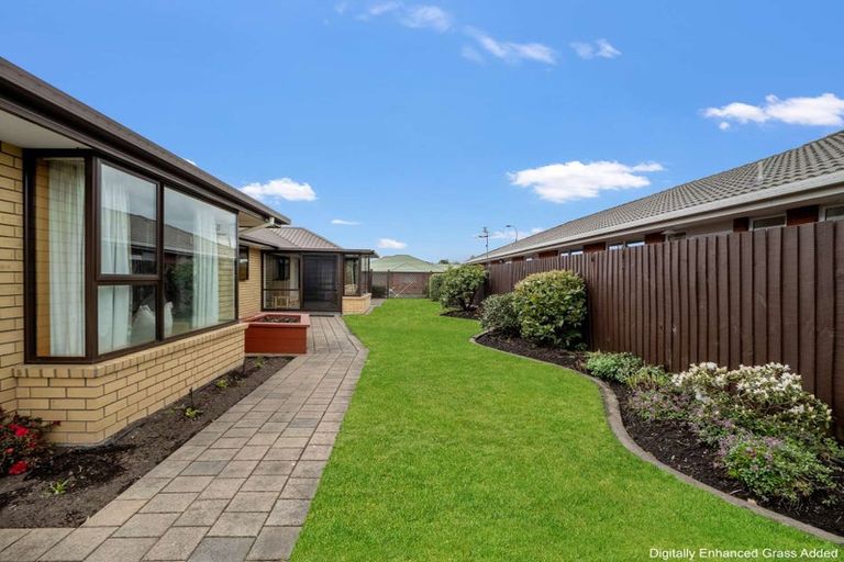 Photo of property in 10 Innisfree Place, Northwood, Christchurch, 8051