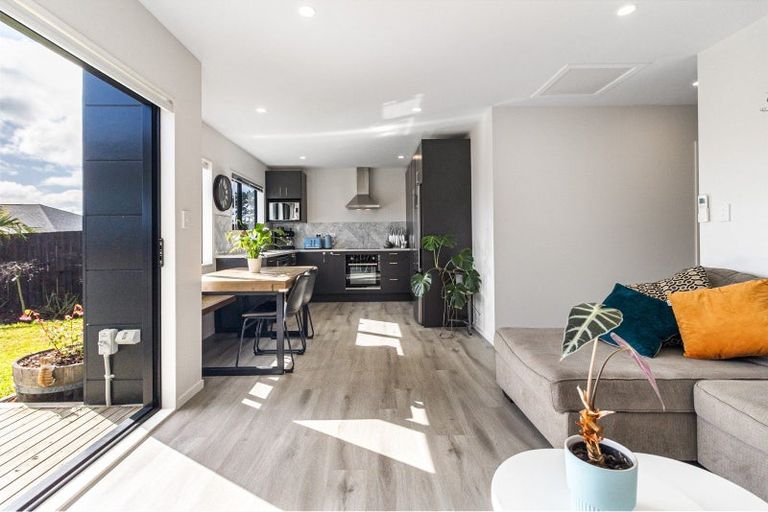 Photo of property in 73 Mclarin Road, Glenbrook, Waiuku, 2681