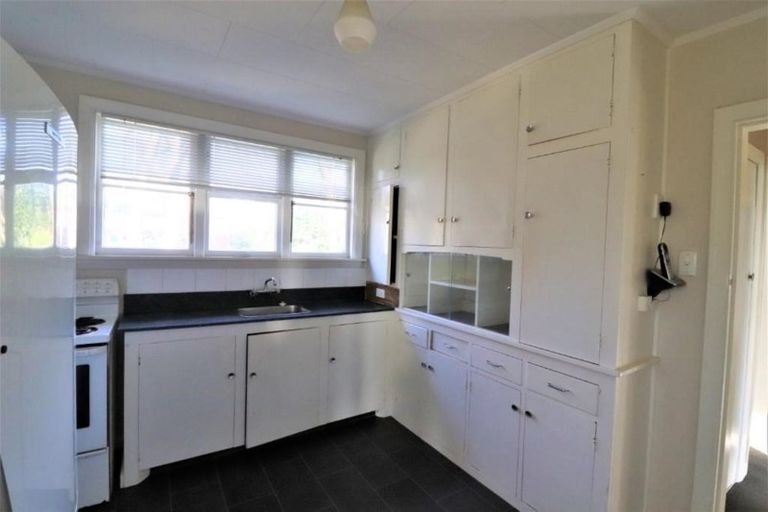 Photo of property in 8 Saint John Street, Southbridge, 7602