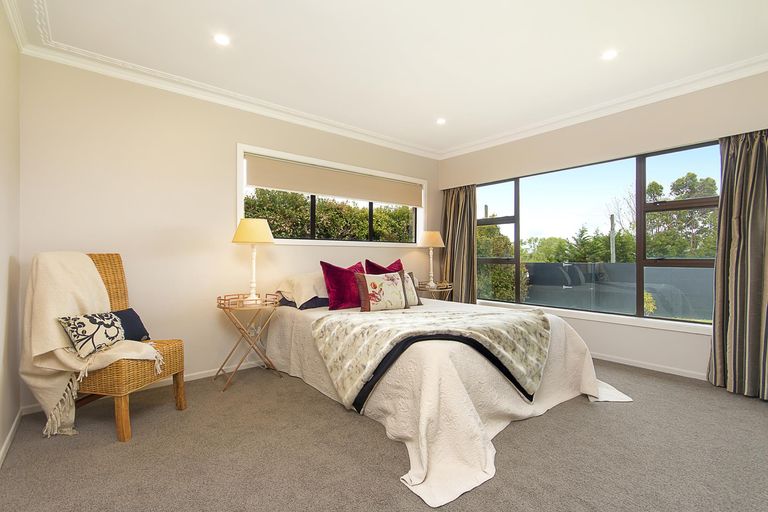 Photo of property in 1347 Waiuku Road, Waiuku, 2681