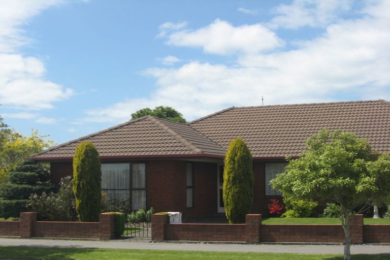 Photo of property in 1 Topaz Place, Bishopdale, Christchurch, 8053