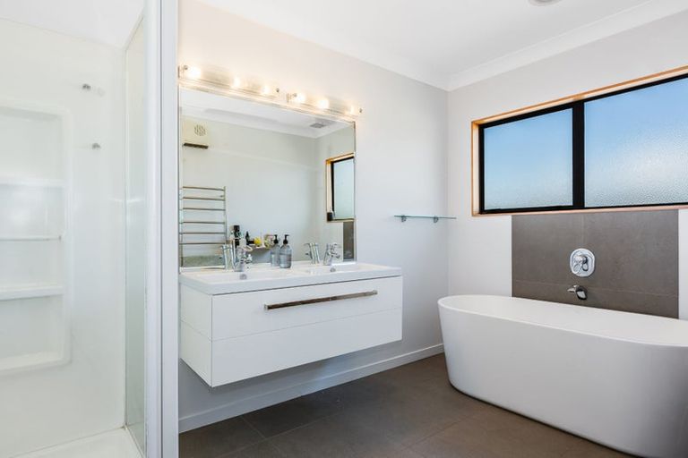 Photo of property in 81 The Masthead, Whitby, Porirua, 5024