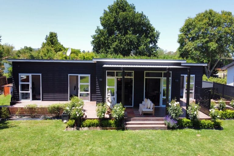 Photo of property in 11 Arabella Way, Waipukurau, 4200