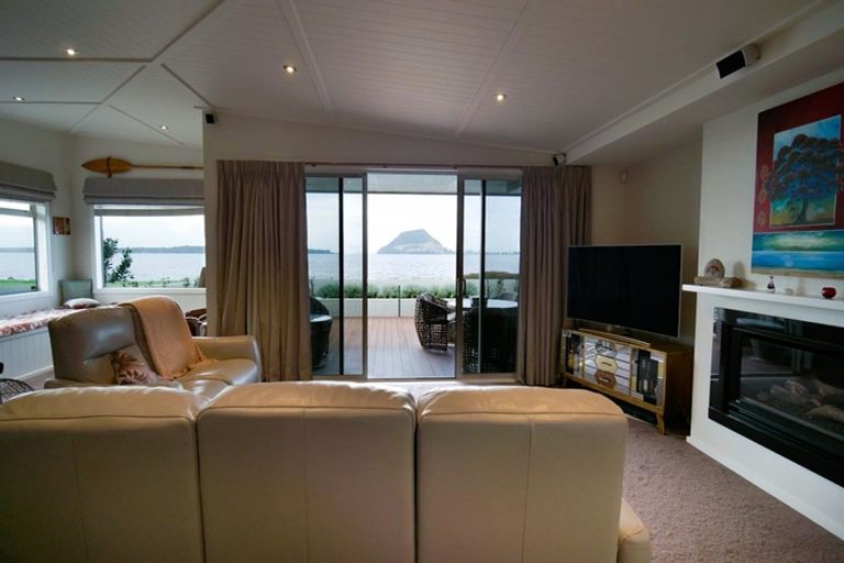 Photo of property in 90 Harbour Drive, Otumoetai, Tauranga, 3110