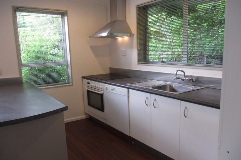 Photo of property in 2/14c Cashmere Road, Cashmere, Christchurch, 8022