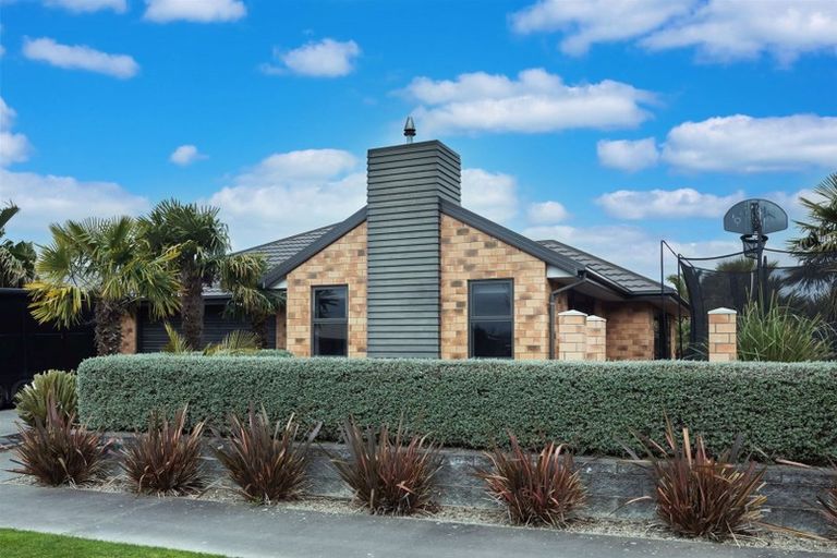 Photo of property in 6 James Hight Drive, Halswell, Christchurch, 8025