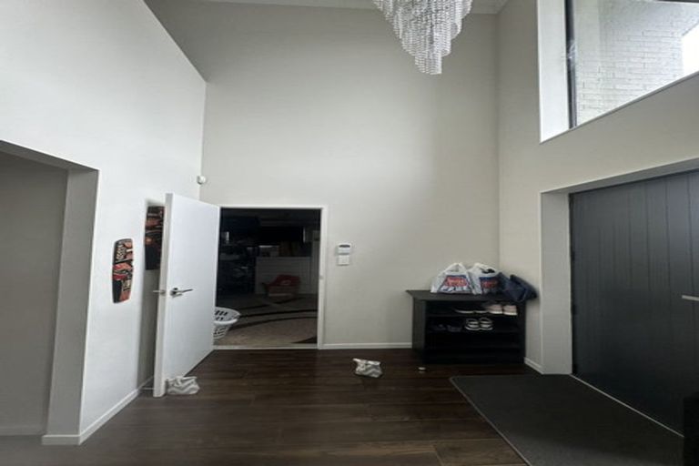 Photo of property in 8 Kato Way, Pukekohe, 2120