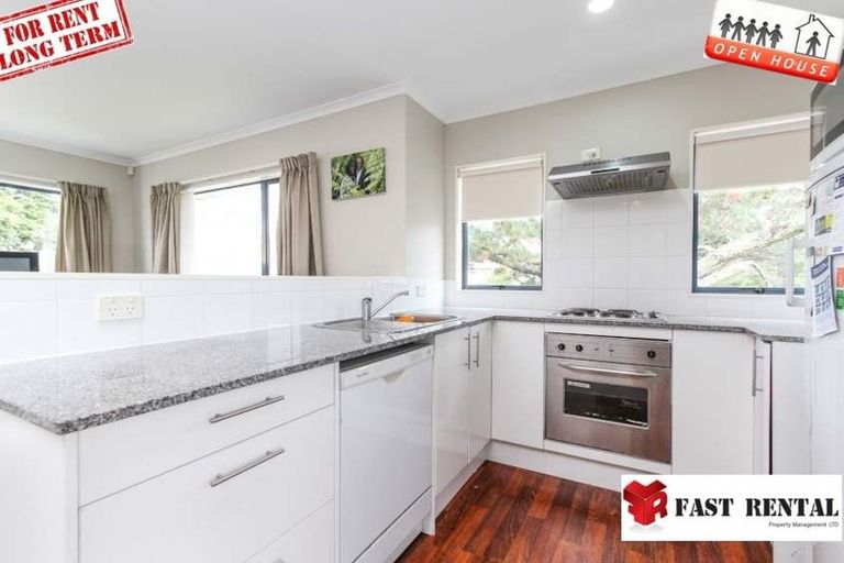 Photo of property in 11 Karepo Crescent, Ranui, Auckland, 0612