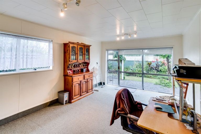 Photo of property in 22 Roskilda Crescent, Taradale, Napier, 4112