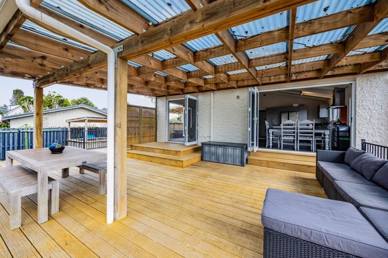 Photo of property in 12 Rennell Street, Frankleigh Park, New Plymouth, 4310