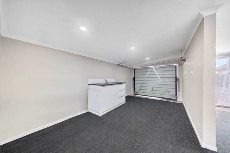 Photo of property in 35 Seddon Avenue, Papatoetoe, Auckland, 2104