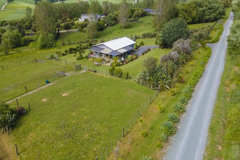 Photo of property in 39 Lara Lane, Kaiwaka, 0573